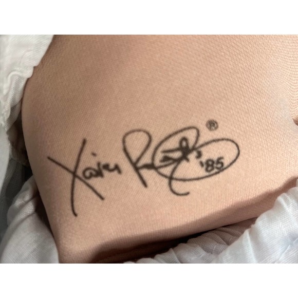 Cabbage Patch Vintage 1985 In Original Box Porcelain Doll CLE 0040 - Picture 4 of 9